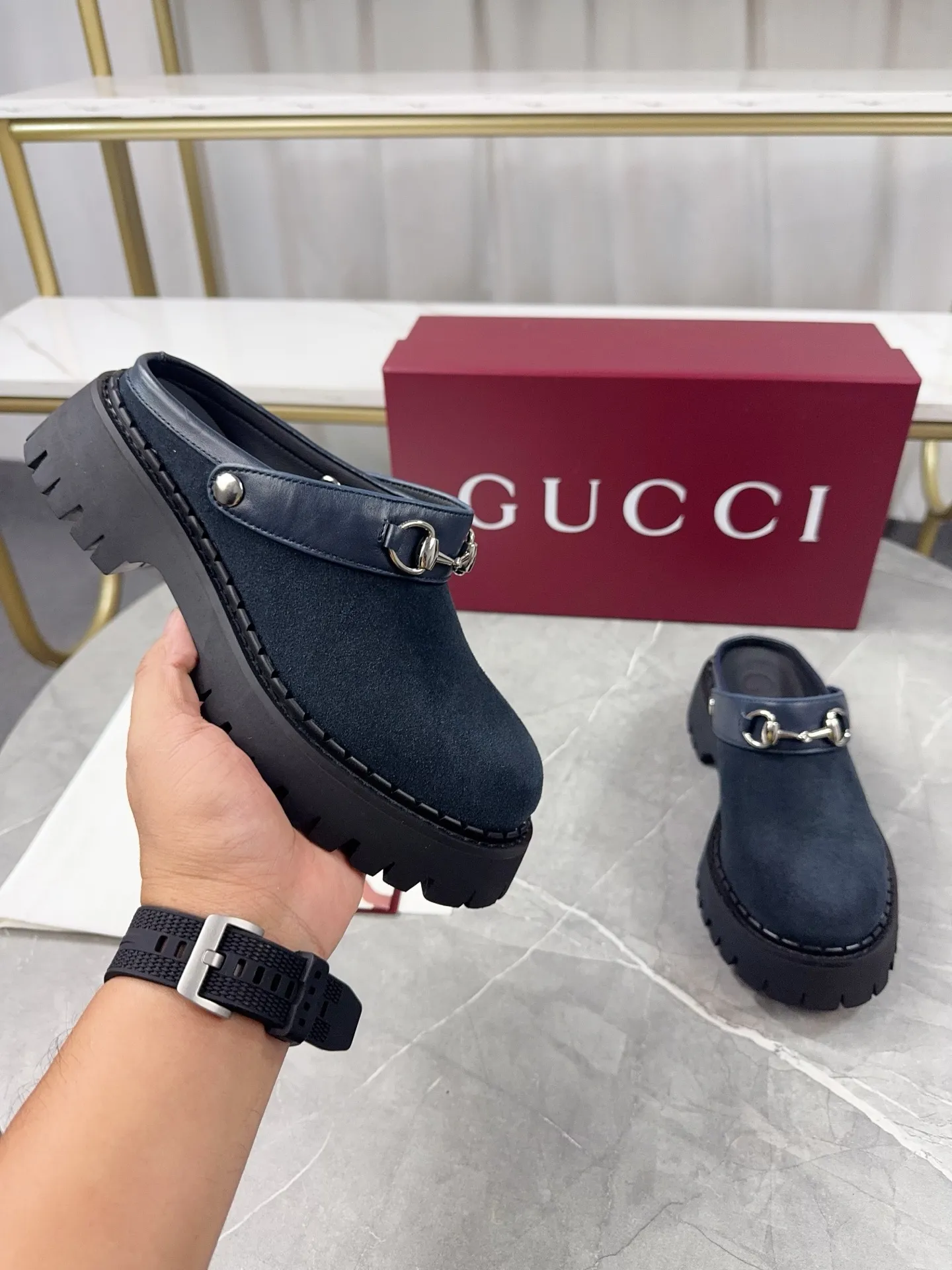 p500🐮🐮Gucci2024 new model, double GG groove thick-soled Loaf platform shoes. The original version is made 1:1. Super beautiful quality, classic model at the counter. ❶Upper: original frosted cowhide ❷Inner lining: water-dyed cowhide ❸Feet: water-dyed cowhide ❹Outsole: ultra-light original sole ❺thick sole heightening: 3.5cn ❻Packing: original packaging ❼Number: Women's 35-42 (41 42 customized, non-returnable) Men's model: 38-46 (45, 46 customized, non-returnable)